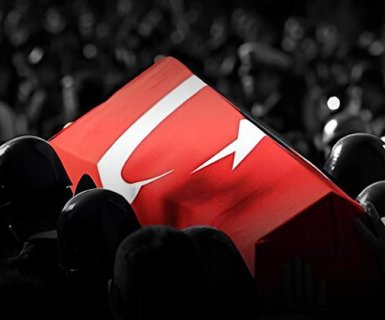 İstanbul’da görevi esnasında çıkan çatışmada yaralanan ve kaldırıldığı hastanede yapılan tüm müdahalelere rağmen kurtarılamayarak şehit olan Polis Memuru Şeyda YILMAZ’ a Allah’tan rahmet, ailesine ve yakınlarına başsağlığı diliyorum.
