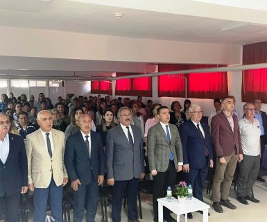 Avanos Mehmet Akif Ersoy Ortaokulu tarafından şiir dinletisi düzenlendi.