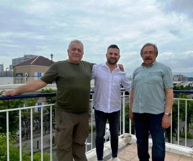 Japonya’da yaşayan değerli hemşehrimiz, turizmci Sayın Ali Atar, Belediye Başkanımız Sayın Mustafa Kenan Sarıtaş'ı ve Göreme Belediye Başkanı Sayın Ömer Eren’i misafir ederek ağırladı.
