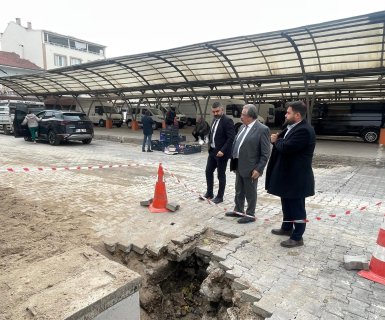 Belediye Başkanımız Sayın Mustafa Kenan Sarıtaş, ilçemiz genelinde belediyemiz tarafından yürütülen çalışmaları yerinde inceledi.