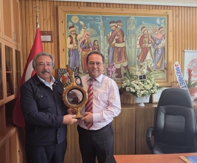 BELEDİYE BAŞKANIMIZ SAYIN MUSTAFA KENAN SARITAŞ’TAN MUSTAFAPAŞA BELEDİYE BAŞKANI SAYIN MUSTAFA ÖZER’E HAYIRLI OLSUN ZİYARETİ