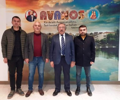 Sn. Mehmet Harmancı ve beraberindeki heyet Belediye Başkanımız Sn. Mustafa Kenan Sarıtaş’ı ziyaret ettiler.