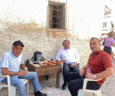 Fahri hemşehrimiz değerli Sanatçımız Edip Akbayram ile keyifli bir sohbet gerçekleştirdik.