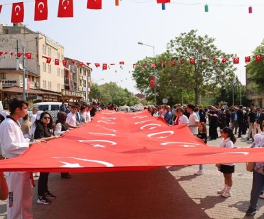 19 Mayıs Atatürk'ü Anma Gençlik ve Spor Bayramı Kutlamaları Bayrak Yürüyüşü ile Başladı