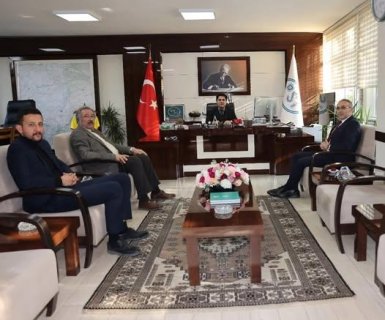 Belediye Başkanımız Mustafa Kenan Sarıtaş, DSİ Kayseri Bölge Müdürü Sn. Rahmi Şahin'i makamında ziyaret etti.