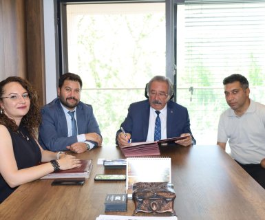 Avanos Sultan Alaaddin Camii'nin restorasyon projesi için imzalar atıldı. Avanos'umuza Hayırlı Olsun.