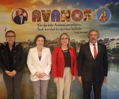 TBMM MHP Grup Başkanvekili ve Nevşehir Milletvekilimiz Sayın Prof. Dr. Filiz Kılıç, Net Holding Yönetim Kurulu Üyesi Sayın Hande Tibuk ve Kapadokya Alanı Turizm Yatırımcıları Derneği Yönetim Kurulu Üyesi Sayın Feride Macarcıkoğlu