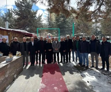 TBMM MHP Grup Başkanvekili ve Nevşehir Milletvekilimiz Sn. Prof. Dr. Filiz Kılıç ile birlikte MHP Nevşehir İl Başkanımız Sn. Adnan Doğu İlçe ve Belde Belediye Başkanlarımızla bir araya gelerek verimli bir toplantı gerçekleştirdik.