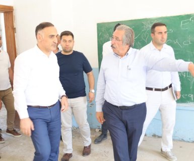 Kültür ve Turizm Bakanlığı Kütüphaneler ve Yayımlar Genel Müdürü Taner Beyoğlu, Belediye Başkanımız Mustafa Kenan Sarıtaş ile birlikte Eski Avanos Lisesinde incelemelerde bulundu.