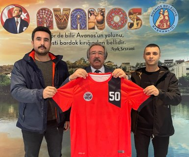Avanos Anadolu Spor Kulübü Başkanı Sn. Atabey Demirkundak ve Kulüp Antrönörü Sn. Veysel Mutlu Ergün, Belediye Başkanımız Sn. Mustafa Kenan Sarıtaş’ı ziyaret ettiler.