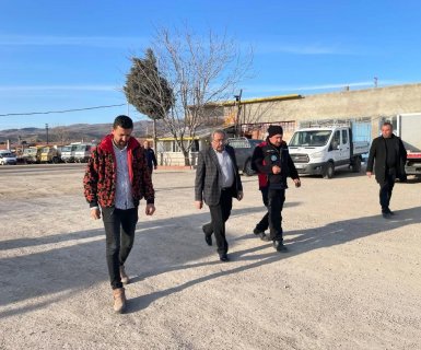 Belediye Başkanımız Sayın Mustafa Kenan Sarıtaş, sanayi iş ocakları ve Belediye garajında incelemelerde bulundu.