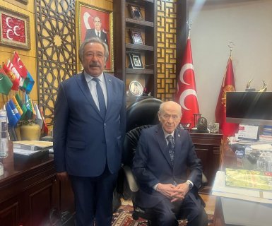 Belediye Başkanımız Sayın Mustafa Kenan Sarıtaş, Türkiye Büyük Millet Meclisi’nde, kendisini devletin hizmetine vakfetmiş, Türk ve Türkiye Yüzyılı’nın mimarı, MHP Genel Başkanı, Bilge Lider Sayın Dr. Devlet Bahçeli Beyefendi’yi ziyaret etti.