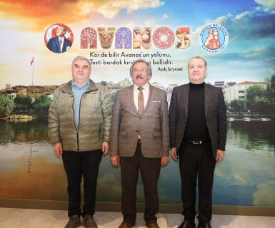Sayın Bülent Köroğlu ve Sayın Ahmet Alpay Belediye Başkanımız Sayın Mustafa Kenan Sarıtaş'ı ziyaret etti.
