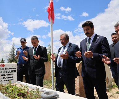 KURBAN BAYRAMI ÖNCESİNDE ŞEHİTLERİMİZİN KABİRLERİ ZİYARET EDİLDİ