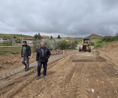 BELEDİYE BAŞKANIMIZ HAFTA SONU ÇALIŞMALARI SAHADA İNCELEDİ