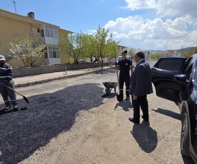 HAVALARIN MÜSAİT OLMASIYLA BİRLİKTE YOL TAMİRAT VE ONARIM ÇALIŞMALARI İÇİN HAREKETE GEÇİLDİ