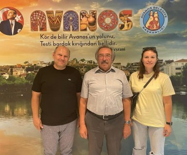 İnşaat Mühendisi Sayın Murat Erol ve Sayın Nurdan Erol, Belediye Başkanımız Sayın Mustafa Kenan Sarıtaş’ı ziyaret ettiler. İlçemizde yapılması planlanan ikinci asma köprü projesine ilişkin teknik ve yapısal detaylar üzerinde karşılıklı görüş alışverişinde