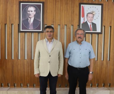 Belediye Başkanımız Sayın Mustafa Kenan Sarıtaş, Nevşehir Hacı Bektaş Veli Üniversitesi Rektörü Sayın Prof. Dr. Semih Aktekin’i ziyaret etti.