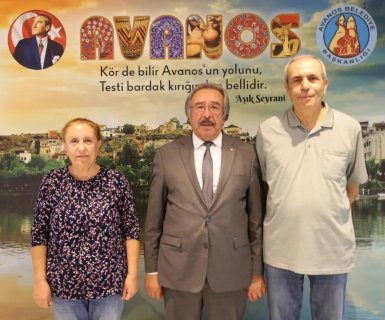Hemşehrimiz Metin Tükel ve eşi Mahi Tükel Belediye Başkanımız Mustafa Kenan Sarıtaş'ı makamında ziyaret ettiler, kendilerine nazik ziyaretleri için teşekkür ederiz.