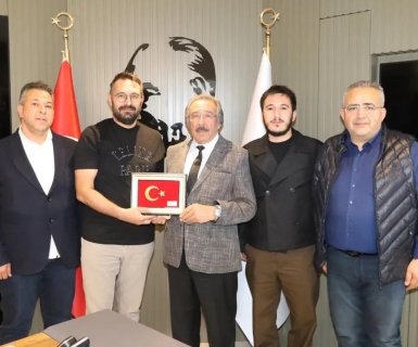 Halis Uluer Şirketler Grubu Yönetim Kurulu Başkanı Sn. Halis Uluer Belediye Başkanımızı Ziyaret Etti