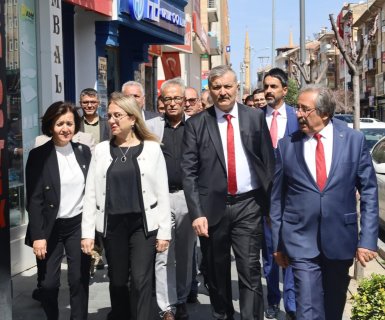 Belediye Başkanımız Sayın Mustafa Kenan Sarıtaş, Nevşehir Vilayetler Evi'nde gerçekleştirilen il protokolü bayramlaşma programına katıldı.