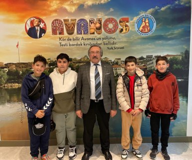 Geleceğimizin teminatı olan çocuklar Avanos Belediyesini kendilerine o kadar yakın görüyorlar ki belediyemizi ansızın ziyaret edebiliyorlar.