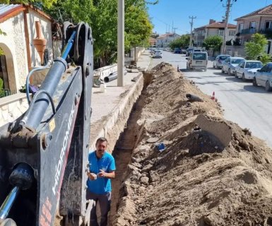 Belediye Başkanımız Sn. Mustafa Kenan Sarıtaş'a Belediyemizin yürüttüğü çalışmaları yerinde inceledi.