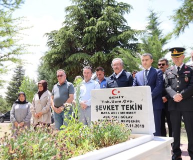 15 TEMMUZ DEMOKRASİ VE MİLLÎ BİRLİK GÜNÜ'NDE AZİZ ŞEHİTLERİMİZ DUALARLA YÂD EDİLDİ