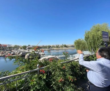 Belediye Başkanımız Mustafa Kenan Sarıtaş, Tarihi Taş Köprüde yapılan restorasyon çalışmasını ve ekiplerimizin gerçekleştirdikleri çalışmaları inceleyerek kontrol etti.