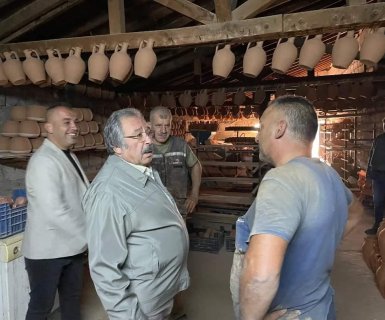 Belediye Başkanımız Mustafa Kenan Sarıtaş, Belediye ekiplerimizce ilçemiz genelinde gerçekleştirilen çalışmaları yerinde inceledi.