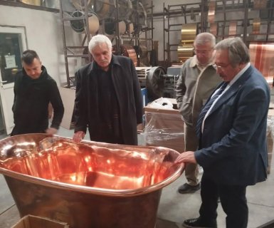Belediye Başkanımız Sn. Mustafa Kenan Sarıtaş, Boğazlıyan Organize Sanayi Bölgesi'nde faaliyet gösteren Asi Künefe ve Base Metal fabrikalarını ziyaret etti.
