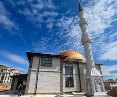 Belediye Başkanımız Sn. Mustafa Kenan Sarıtaş, yapımı tamamlanmak üzere olan Avanos TOKİ Konutları Camii’ni ziyaret ederek incelemelerde bulundu.