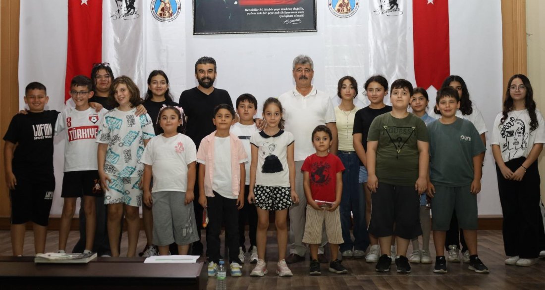 ÇOCUKLARIMIZIN SANATLA BULUŞMASINA DESTEK OLUYORUZ