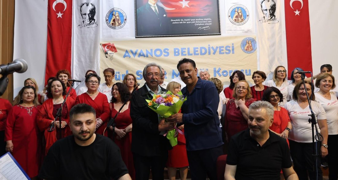 TÜRK SANAT MÜZİĞİ KOROSU VE ADD AVANOS ŞUBESİ RİTİM GRUBU KONSERİ BÜYÜK BEĞENİ TOPLADI