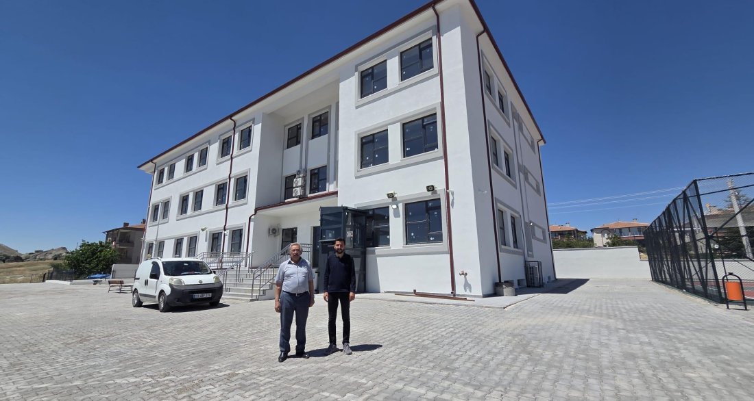 16 DERSLİKLİ YENİ KIZ MESLEKİ VE TEKNİK ANADOLU LİSEMİZ