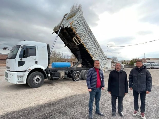 Belediyemiz araç envanterine 1 adet damperli kamyon temin edilerek araç filomuz dahada güçlendirildi.