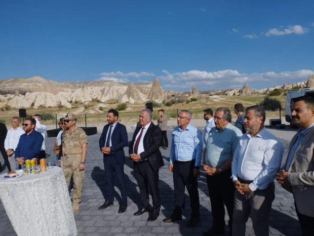 Belediye Başkanımız Mustafa Kenan Sarıtaş, il protokolü ile birlikte Assuva Uzay ve Havacılık Savunma Sanayi tarafından ilçemizde kurulacak drone fabrikasında üretilecek cihazların test sürüşlerine katıldı.