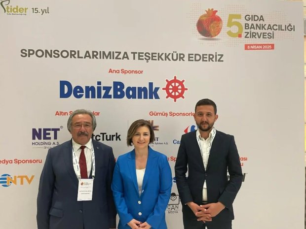 Belediye Başkanımız Sn. Mustafa Kenan Sarıtaş ve Belediye Meclis Üyemiz Sn. Vedat Elma, 8 Nisan Salı günü (TİDER) Temel İhtiyaç Derneği ev sahipliğinde İstanbul Şişli’de gerçekleştirilen “5. Gıda Bankacılığı Zirvesi’ne katıldı.