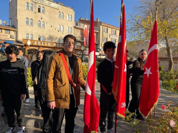10 Kasım’da Ata’mızı Saygı, Özlem ve Minnetle Andık