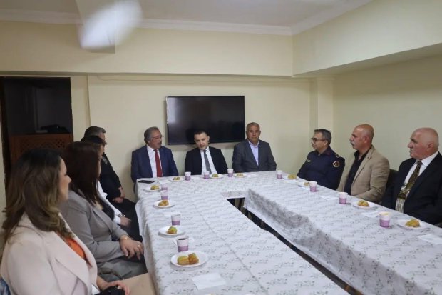 Avanos’ta kurumlar arası resmi bayramlaşma programı gerçekleştirildi.