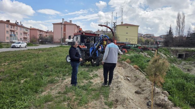 BELEDİYE BAŞKANIMIZ HAFTA SONU SAHADA DEVAM EDEN ÇALIŞMALARI İNCELEDİ