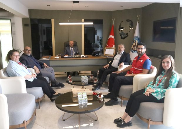 TÜRK KIZILAY İL MERKEZİ BAŞKANI ERCAN CİVELEK'TEN BELEDİYE BAŞKANIMIZ SN. MUSTAFA KENAN SARITAŞ’A HAYIRLI OLSUN ZİYARETİ.