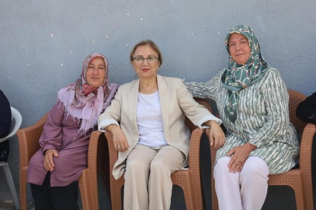 TBMM MHP Grup Başkanvekili ve Nevşehir Milletvekilimiz Sayın Prof. Dr. Filiz Kılıç, Belediye Başkanımız Sayın Mustafa Kenan Sarıtaş, MHP heyeti ile birlikte Karacauşağı Köyü, Kalaba Belediyesi ve Sarılar Köyü’ne ziyarette bulunuldu.