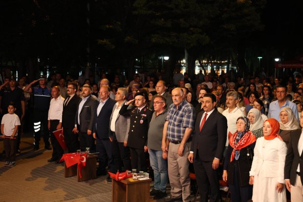 15 TEMMUZ DEMOKRASİ VE MİLLÎ BİRLİK GÜNÜ, İLÇEMİZDE BÜYÜK BİR COŞKU VE ANLAM YÜKLÜ BİR PROGRAMLA ANILDI