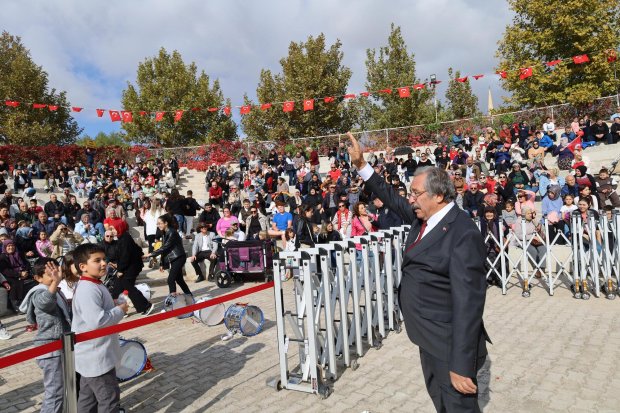 Cumhuriyet Bayramı Avanos’ta Coşkuyla Kutlandı
