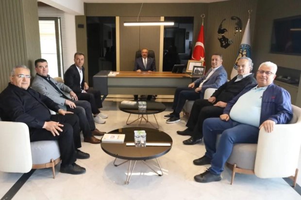 Dorak Holding Yönetim Kurulu Başkanı Ahmet Serdar Körükçü Belediye Başkanımız Mustafa Kenan Sarıtaş'ı Ziyaret Etti.