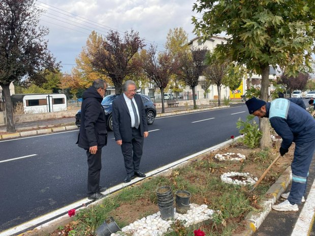 Belediye Başkanımız Sayın Mustafa Kenan Sarıtaş, belediyemiz ekiplerinin sahada yürüttüğü çalışma alanlarını ziyaret ederek, incelemelerde bulundu.