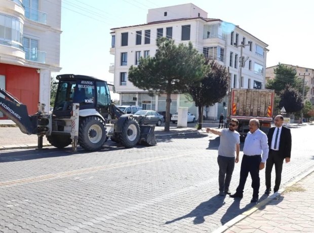 Sıcak Asfalt Yol Çalışmalarının Startı Verildi