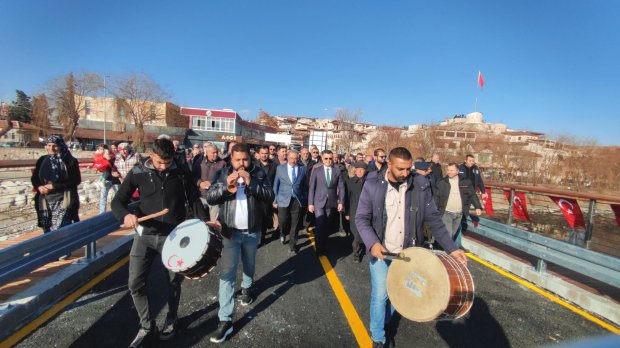 Tarihi Taş Köprü'müz Trafiğe Açıldı.