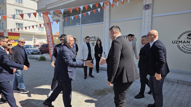 BELEDİYE BAŞKANIMIZ SAYIN MUSTAFA KENAN SARITAŞ İLÇEMİZDE 2. ŞUBESİNİ AÇAN İŞLETMENİN AÇILIŞINI GERÇEKLEŞTİRDİ